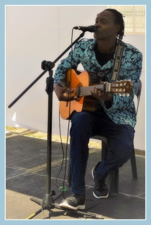 Ameth MAAL: Le frère de Baba Maal chante  pour la bonne cause