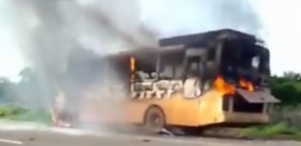 Incendie d’un mini-bus Dem Dikk à Ourossogui : la société annonce une plainte contre X