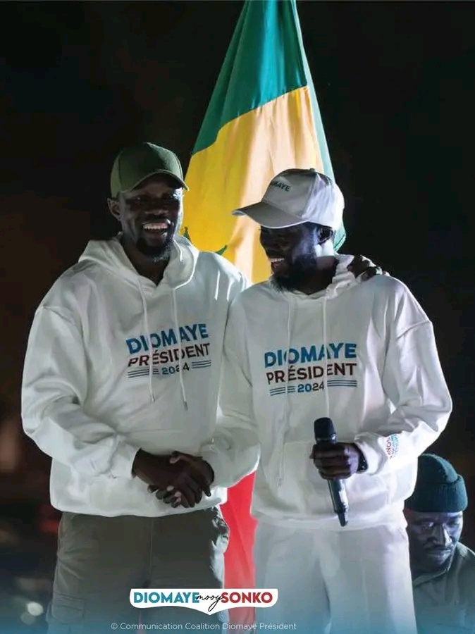 « Diomaye mooy Sonko » : « la révolution sacrée qui a bouleversé le destin du Sénégal et inspiré l’Afrique »
