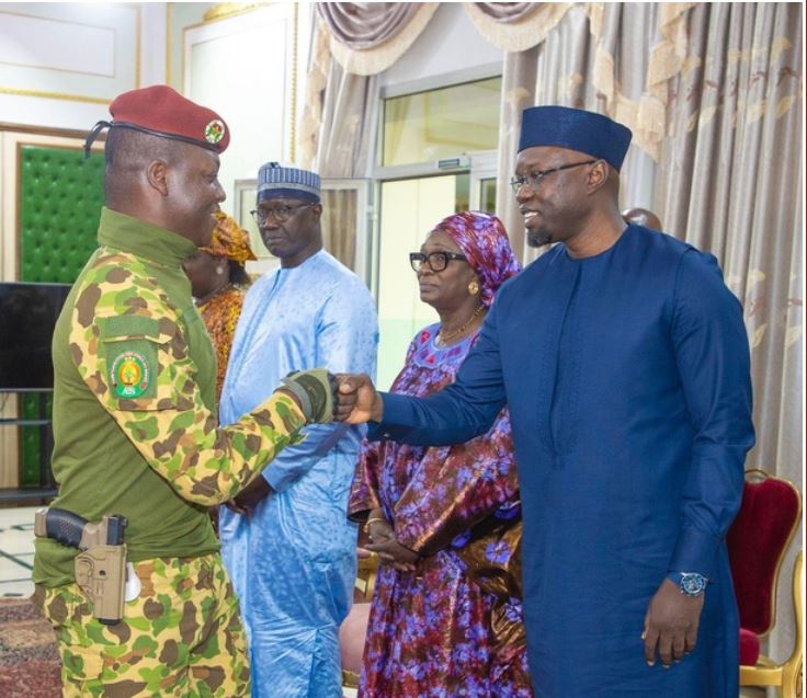 Burkina : Ousmane Sonko reçu par le président Ibrahim Traoré
