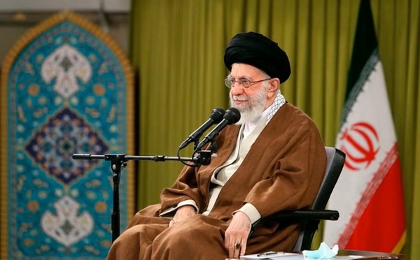 Ayatollah Khamenei (guide suprême iranien) : « Israël paiera le prix de son agression »